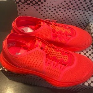 ADIDAS x STELLA MCCARTNEY BRAND NEW IN BOX